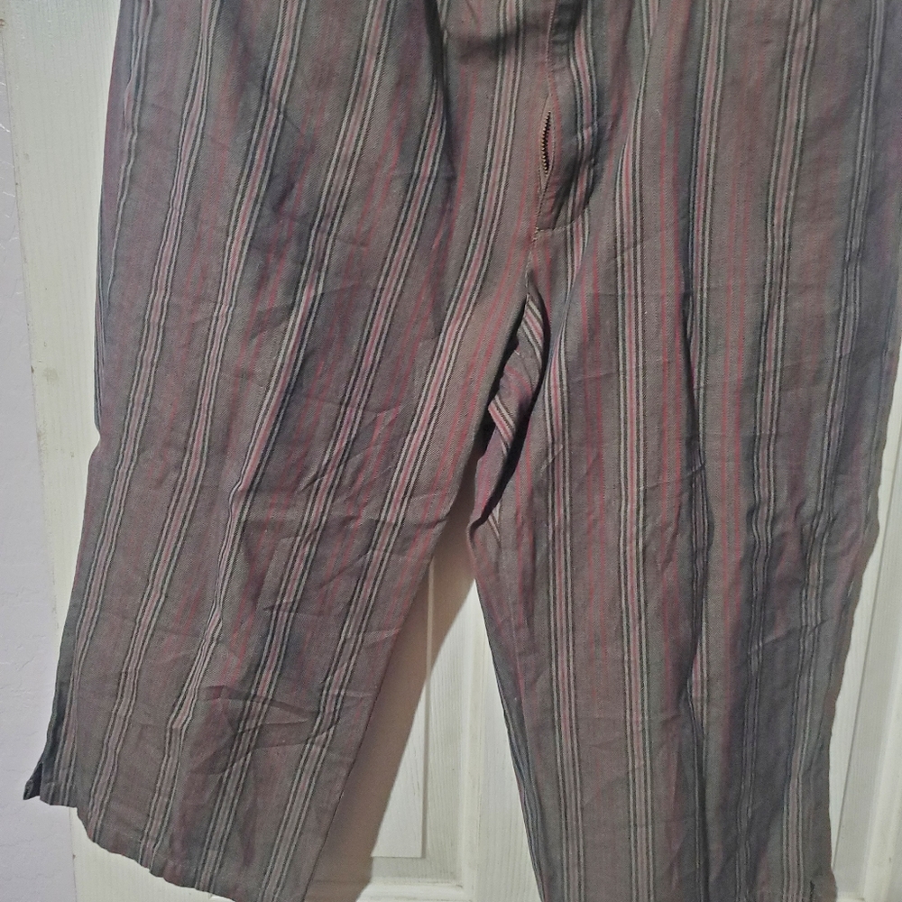 Capri's - Picture 6 of 12